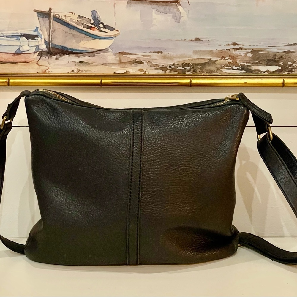 Fossil Elise black pebbled leather crossbody bag in nice condition nice size - Picture 4 of 13